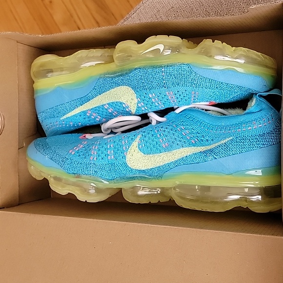 Air vapormax 2023 - Picture 4 of 4